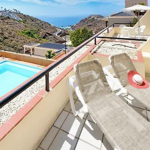 https://apartamentos-roslara.in-canary-islands.com